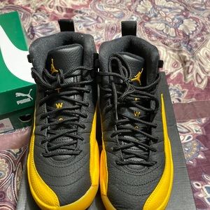 Youth Jordan Retro 12